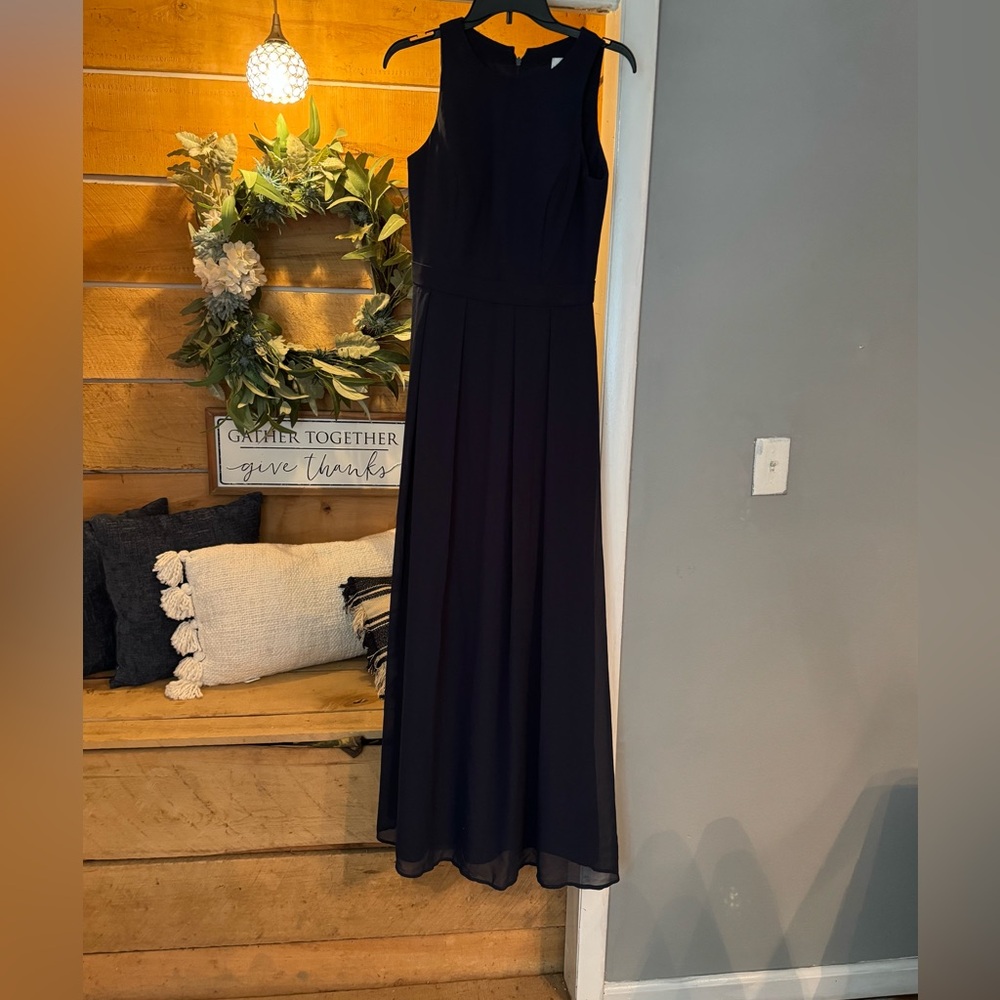Elegant Navy Sleeveless Maxi Dress